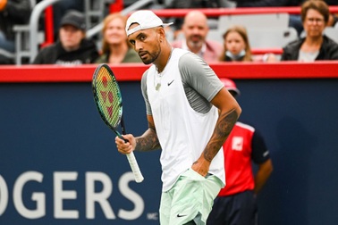 Medvedev thua sốc trước Kyrgios ở trận ra quân Rogers Cup