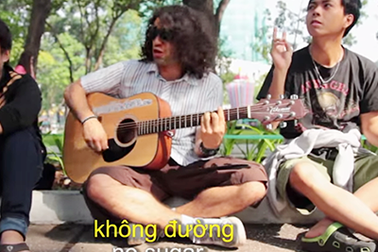 Chàng trai Mỹ sáng tác ca khúc thú vị về ẩm thực Sài Gòn