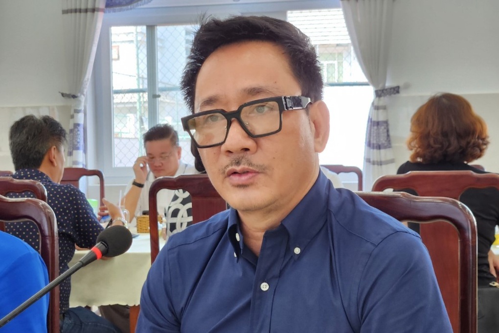 Doanh nghiệp kêu cứu Bí thư Sóc Trăng: Xe 2 tháng không đăng kiểm được - 1 Doanh nghiệp kêu cứu Bí thư Sóc Trăng: Xe 2 tháng không đăng kiểm được - 1