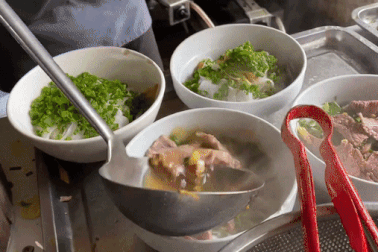 Phở Tráng Kìm: món ăn độc đáo, hấp dẫn xứ cao nguyên đá