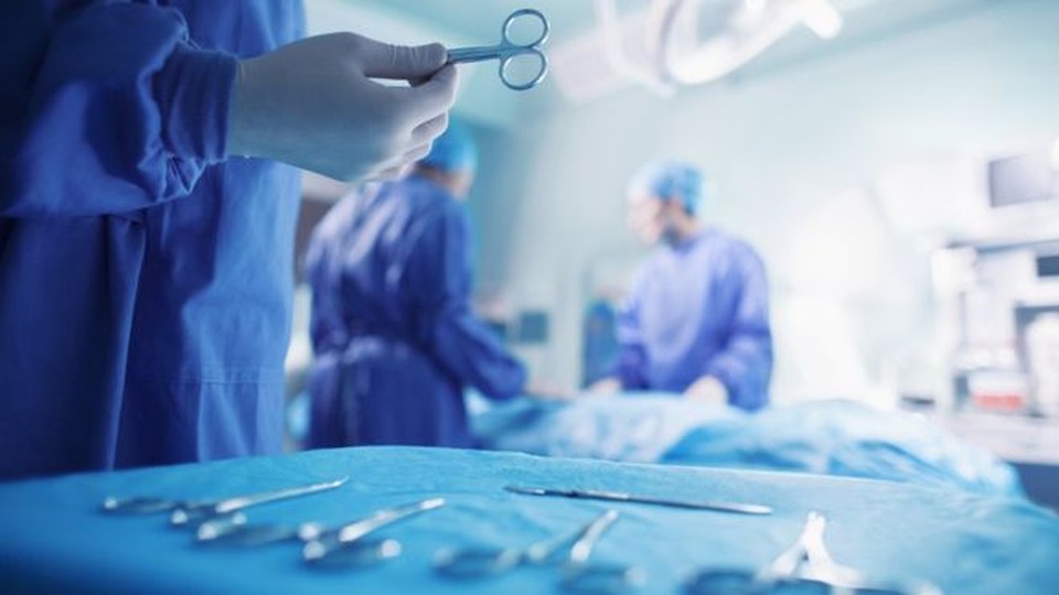 Romania: Nữ bệnh nhân bị thiêu sống ngay trên bàn mổ - 1 Romania: Nữ bệnh nhân bị thiêu sống ngay trên bàn mổ - 1