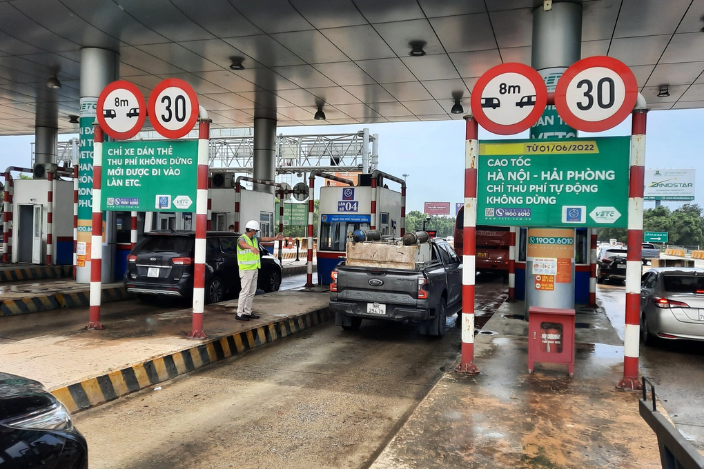 Chính phủ đề xuất thu phí đường cao tốc do Nhà nước đầu tư - 1 Chính phủ đề xuất thu phí đường cao tốc do Nhà nước đầu tư - 1