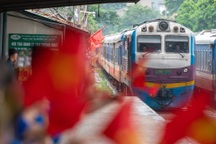 Đón 566 chiến sĩ miền Nam ra Hà Nội tập luyện diễu binh 80 năm Quốc khánh