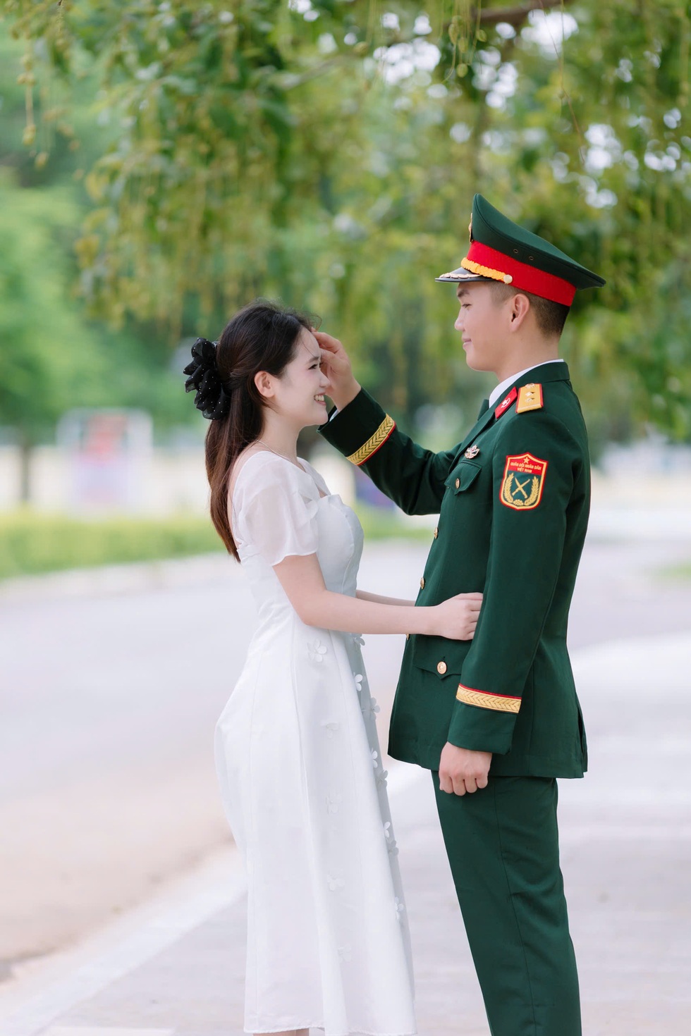 Thủ khoa đặc công nước kể 24 giờ thả trôi trên biển, vừa bơi vừa ăn cháo - 4