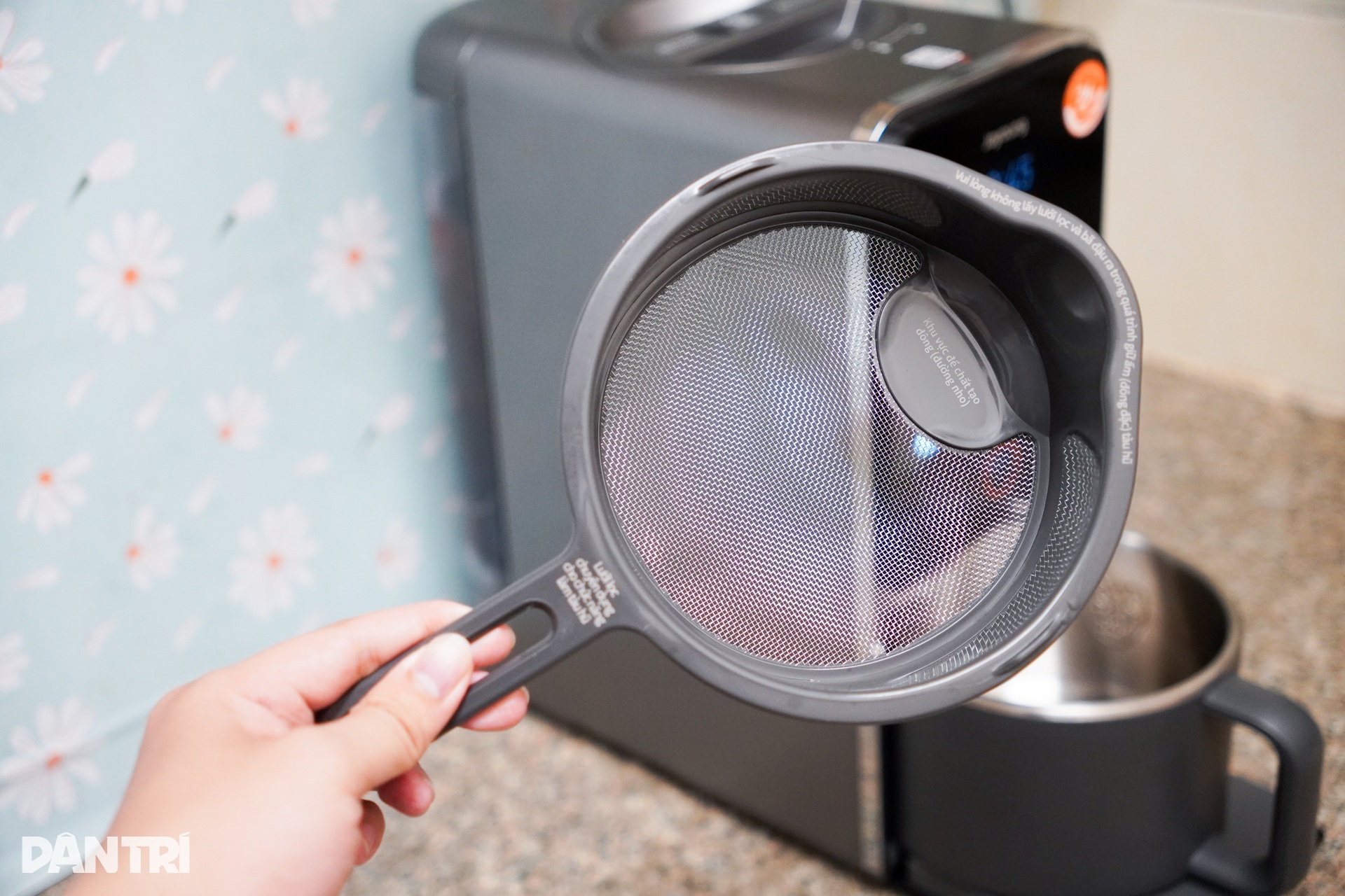 Máy nấu sữa hạt tự động làm sạch, tích hợp trợ lý giọng nói: Có đáng mua? - 8