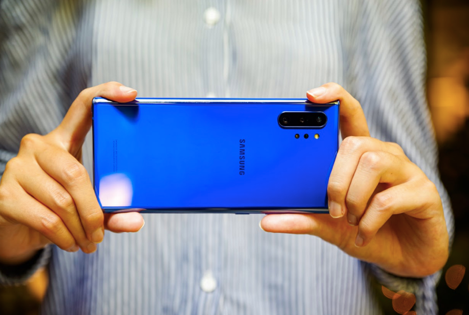 Xu hướng sắc xanh Aura mới trên smartphone - 4 Xu hướng sắc xanh Aura mới trên smartphone - 4