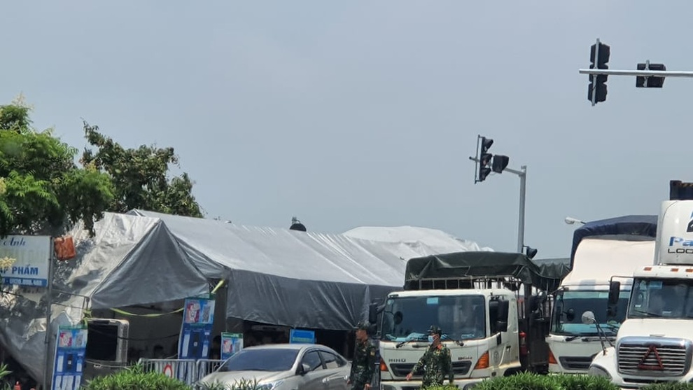 Hải Phòng có động thái khẩn, chốt kiểm dịch ở quốc lộ 5 thoát cảnh ùn tắc - 4 Hải Phòng có động thái khẩn, chốt kiểm dịch ở quốc lộ 5 thoát cảnh ùn tắc - 4