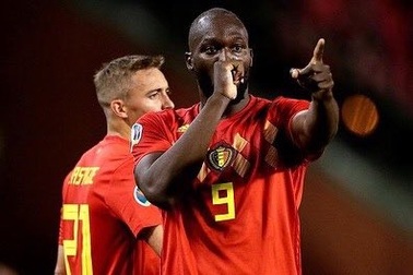 Lukaku đi vào lịch sử trong ngày Bỉ giành vé đầu tiên dự Euro 2020