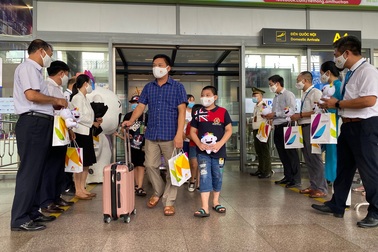 Đà Nẵng đón đoàn khách đầu tiên sau thời gian chống dịch Covid-19