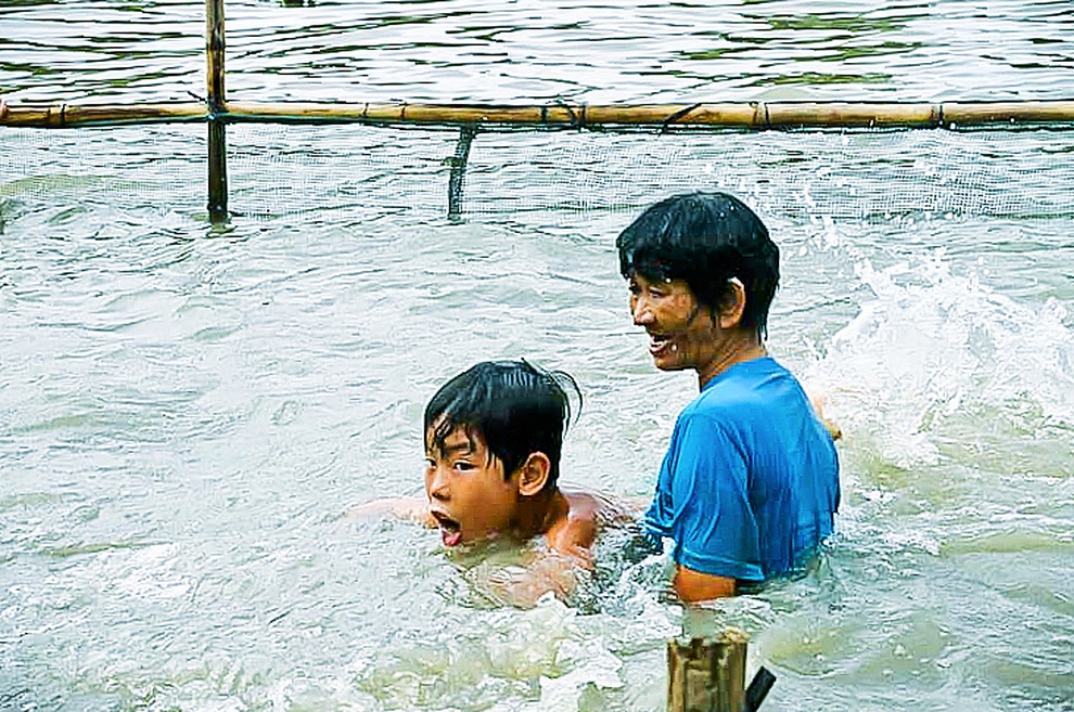 Bà bán vé số miền Tây trở thành Phụ nữ truyền cảm hứng năm 2021 - 2