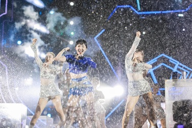 Tóc Tiên cùng DJ VINAI - top 51 DJ Mag 2023 hứa hẹn "công phá" Tiger Crystal Rave