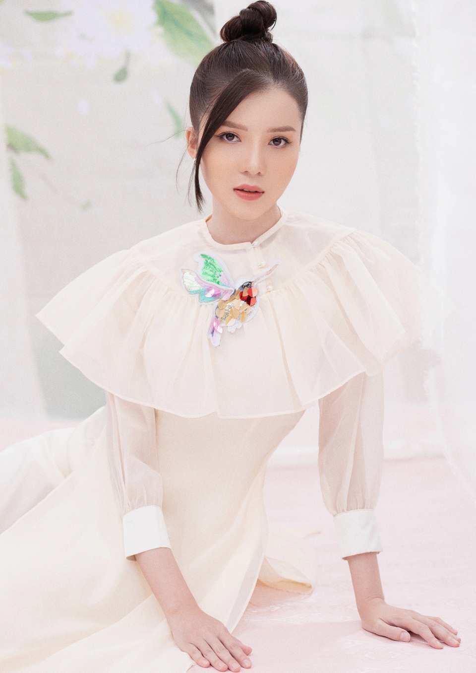 Hoa khôi Huỳnh Thúy Vi: Xuân năm nay rất khác trong trái tim mỗi người - 7 Hoa khôi Huỳnh Thúy Vi: Xuân năm nay rất khác trong trái tim mỗi người - 7