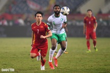 HLV Saudi Arabia chê mặt sân Mỹ Đình xấu