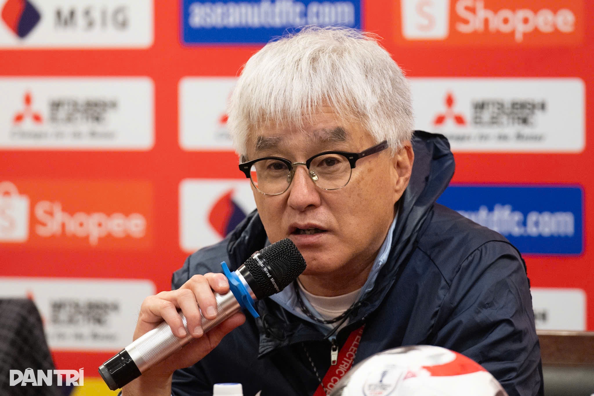 គ្រូបង្វឹកសិង្ហបុរី៖ ក្រុមវៀតណាមស័ក្តិសមចូលទៅវគ្គផ្ដាច់ព្រ័ត្រ AFF Cup 2024 - ១ HLV Singapore: Tuyển Việt Nam xứng đáng vào chung kết AFF Cup 2024 - 1