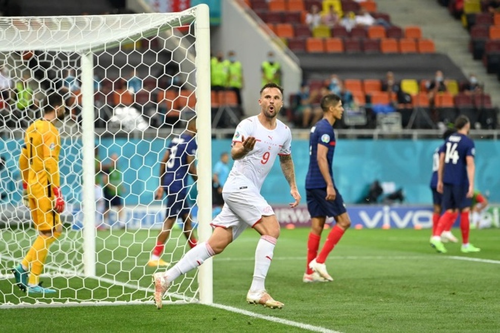 Nỗi đau xé lòng của Mbappe khi hóa tội đồ khiến Pháp bị loại ở Euro 2020 - 9 Nỗi đau xé lòng của Mbappe khi hóa tội đồ khiến Pháp bị loại ở Euro 2020 - 9