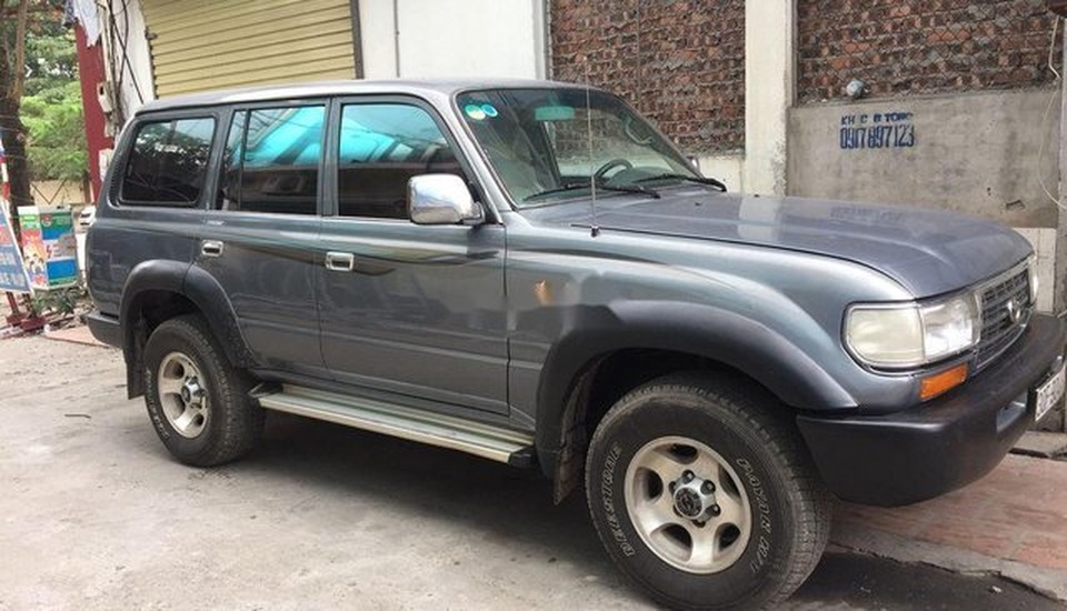 Xe Toyota Camry, Land Cruiser cũ thanh lý giá siêu rẻ chỉ từ 14,5 triệu - 2