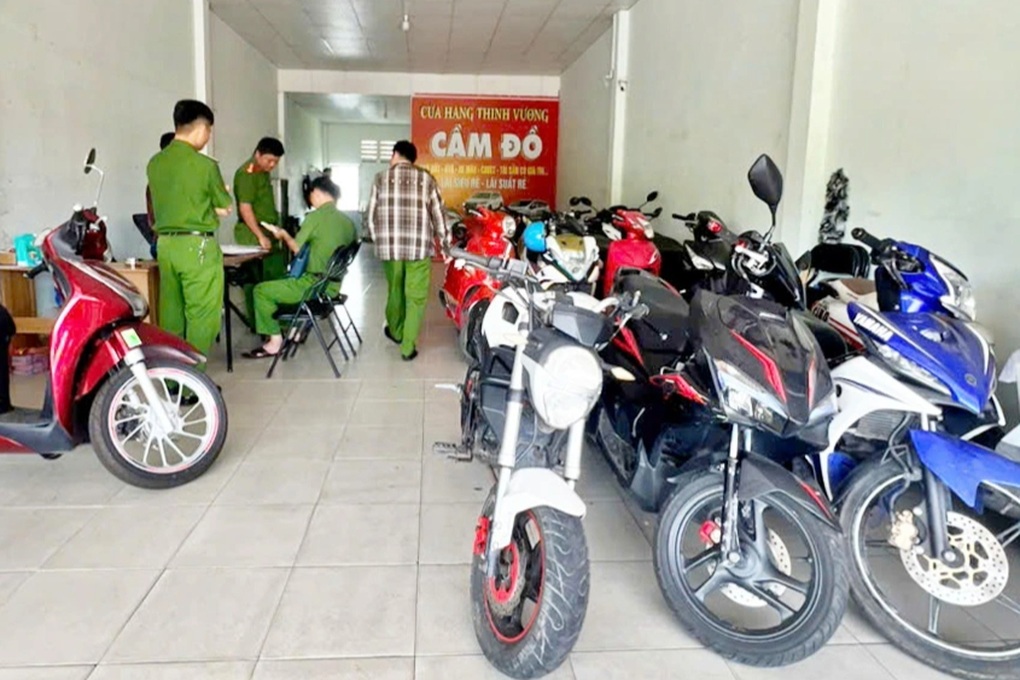 Tiệm cầm đồ không phép, cho vay nặng lãi ở Phú Quốc - 1 Tiệm cầm đồ không phép, cho vay nặng lãi ở Phú Quốc - 1