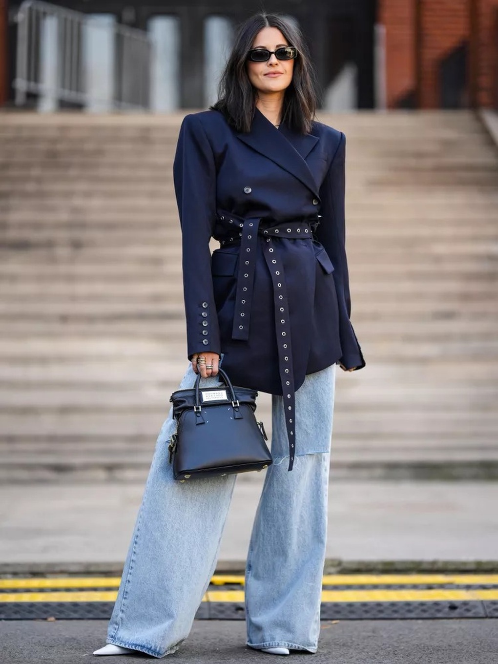 Những kiểu áo blazer giúp phái đẹp trông ra dáng nữ tổng tài - 6 Những kiểu áo blazer giúp phái đẹp trông ra dáng nữ tổng tài - 6