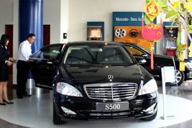 Bỏ phí hạn chế, giảm phí trước bạ với ôtô?