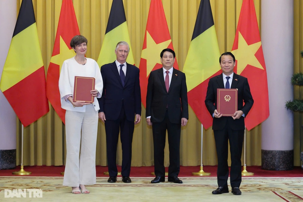 Việt Nam và Bỉ mở ra một trang mới cho quan hệ hữu nghị giữa hai nước - 3 Việt Nam và Bỉ mở ra một trang mới cho quan hệ hữu nghị giữa hai nước - 3