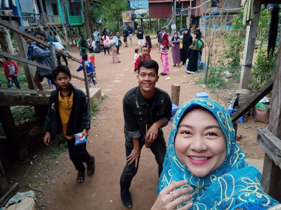 Vợ chồng Sỹ Toàn - Ngọc Tiên hội ngộ trong Lật Mặt 5 - 3 Vợ chồng Sỹ Toàn - Ngọc Tiên hội ngộ trong Lật Mặt 5 - 3