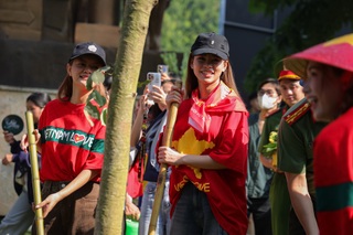 Hòa Minzy, Quốc Thiên cùng dàn sao trồng cây vì Thủ đô xanh - 9