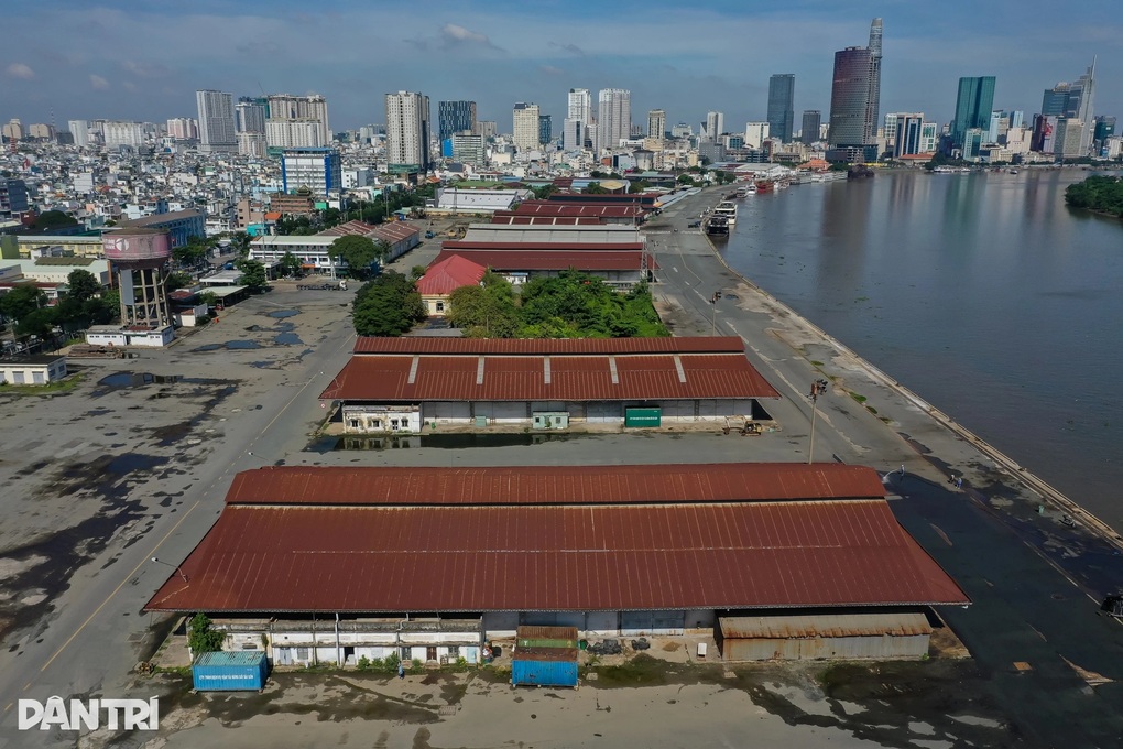 Phương án quy hoạch khu cảng Khánh Hội và đường Nguyễn Tất Thành - 1