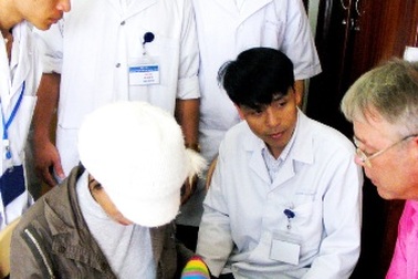 Hết nỗi lo bệnh khoèo chân bẩm sinh!