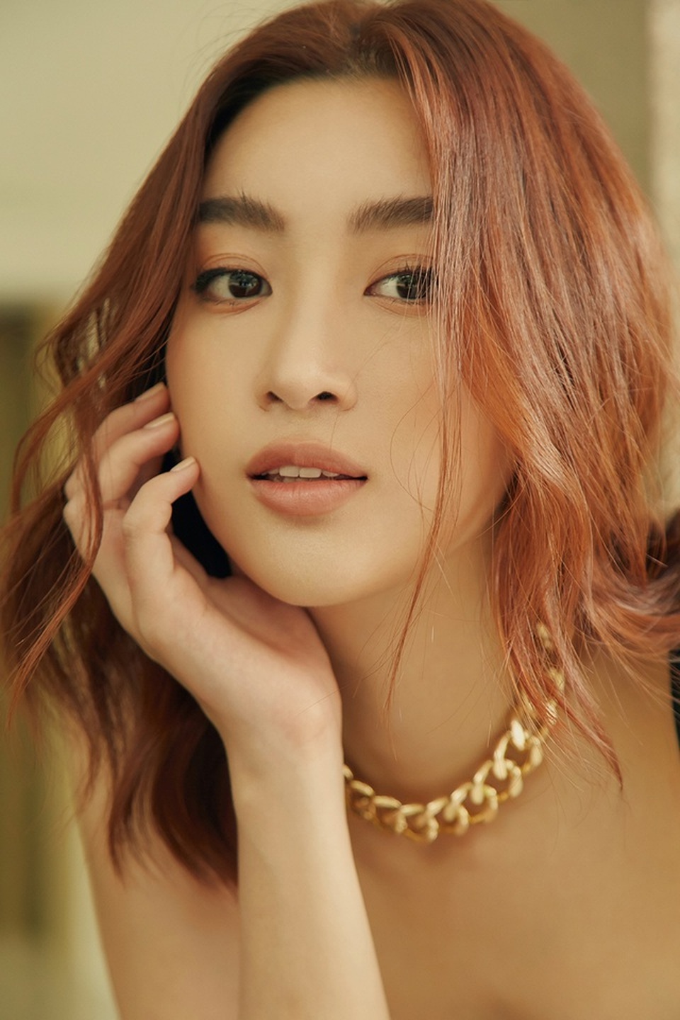 Chuyện showbiz: U60 nộp đơn thi Hoa hậu, U40 thong dong “chờ duyên tới” - 12 Chuyện showbiz: U60 nộp đơn thi Hoa hậu, U40 thong dong “chờ duyên tới” - 12