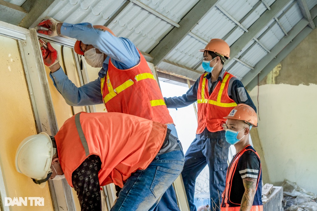 Hà Nội: Tháo dỡ công trình vi phạm trong Công viên Tuổi trẻ Thủ đô - 3 Hà Nội: Tháo dỡ công trình vi phạm trong Công viên Tuổi trẻ Thủ đô - 3
