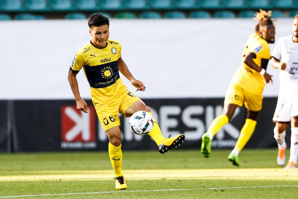 Muốn rời Pau FC, Quang Hải phải đền bù bao nhiêu tiền? - 2 Muốn rời Pau FC, Quang Hải phải đền bù bao nhiêu tiền? - 2