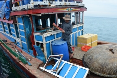 Một ngày, 2 tàu cá Lý Sơn bị tàu Trung Quốc tấn công 