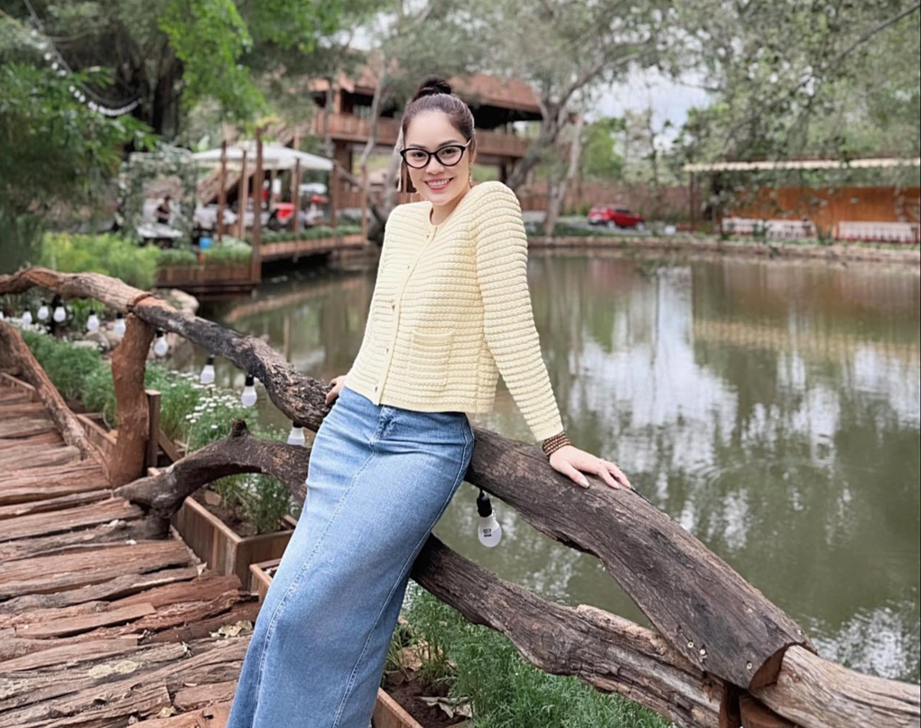 Dương Cẩm Lynh: Nếu không vững, tôi đã sa ngã trước những lời chào mời - 2 Dương Cẩm Lynh: Nếu không vững, tôi đã sa ngã trước những lời chào mời - 2