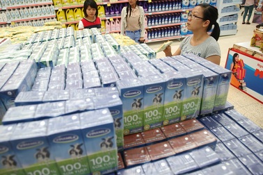 Tháo giá trần cho thị trường sữa: Doanh nghiệp có thực sự được quyền tự quyết?