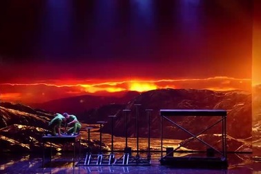 Cú nhảy "thót tim" của Quốc Cơ - Quốc Nghiệp trong chung kết Tìm kiếm Tài năng Anh