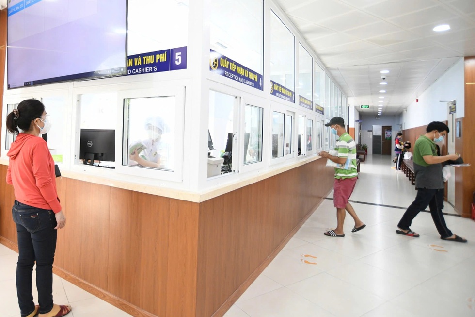 Thanh tra đang làm việc với Viện Y dược học dân tộc TPHCM - 1 Thanh tra đang làm việc với Viện Y dược học dân tộc TPHCM - 1