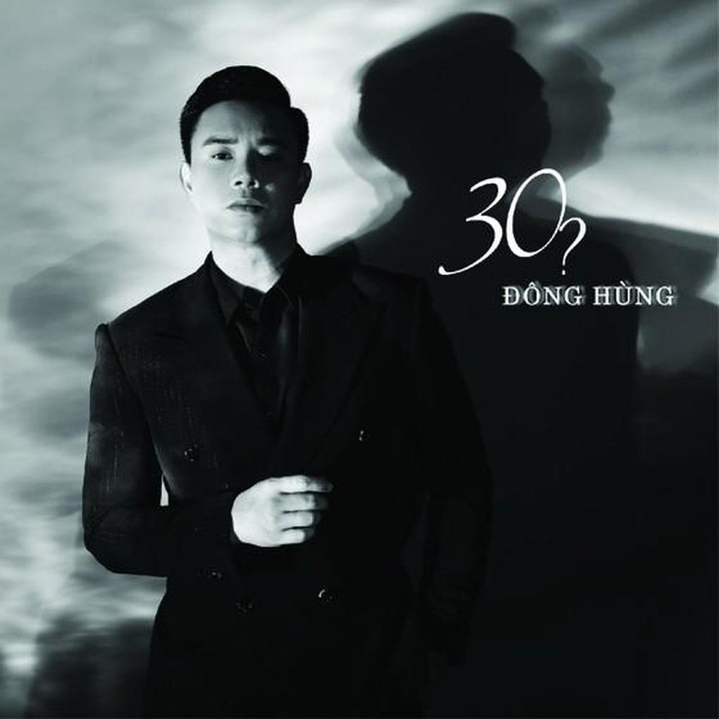 Đông Hùng lần đầu kể về biến cố qua album kỷ niệm 10 năm ca hát - 2 Đông Hùng lần đầu kể về biến cố qua album kỷ niệm 10 năm ca hát - 2