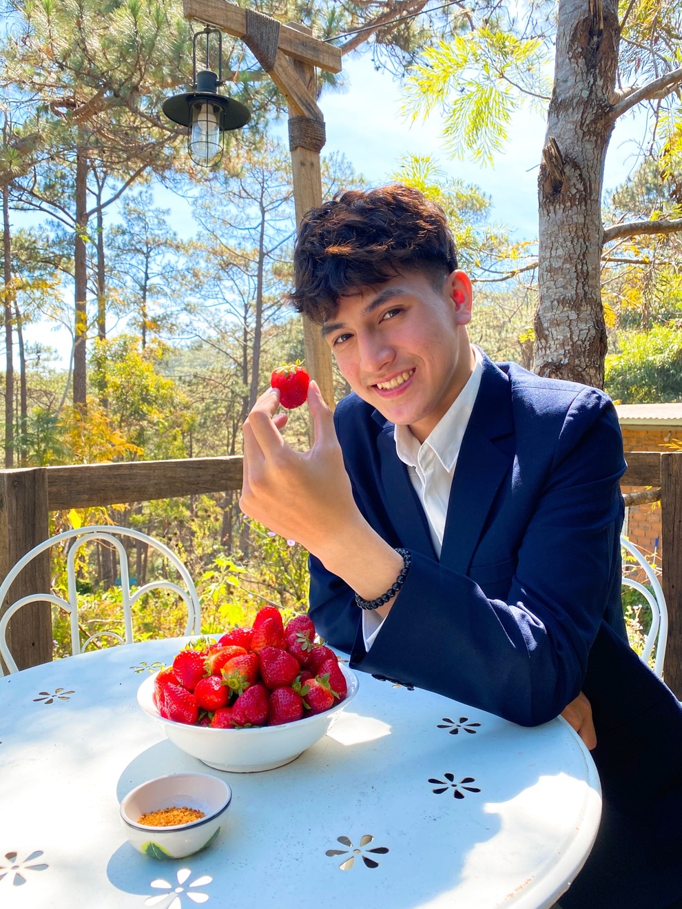 Hot boy lai vẻ đẹp Á - Âu: Tôi không muốn làm một bình hoa di động - 6 Hot boy lai vẻ đẹp Á - Âu: Tôi không muốn làm một bình hoa di động - 6