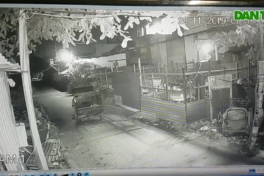 Trộm chốt cửa nhà dân, phá 5 lớp khoá lấy 2 xe ba gác