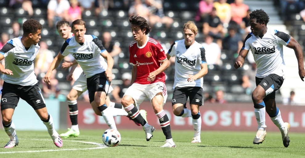 Man Utd thắng nhẹ nhàng trước đội bóng của Wayne Rooney - 11 Man Utd thắng nhẹ nhàng trước đội bóng của Wayne Rooney - 11