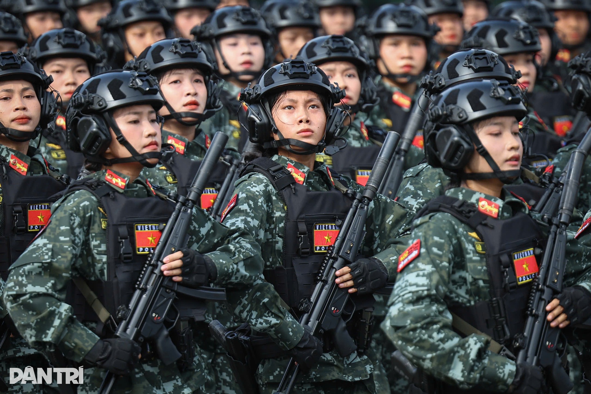 36 khối diễu binh lần đầu tham gia hợp luyện cho lễ 30/4 ở TPHCM - 10