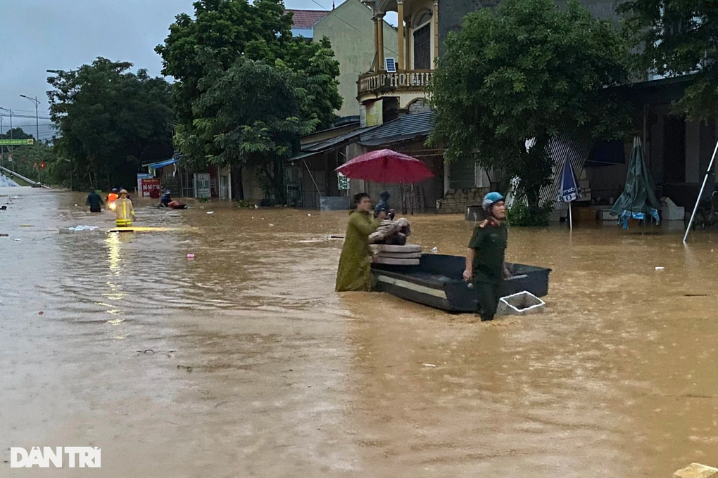 Nghệ An xảy ra 36 trận lốc, 31 vụ tai nạn trên biển trong năm 2024 - 2 Nghệ An xảy ra 36 trận lốc, 31 vụ tai nạn trên biển trong năm 2024 - 2