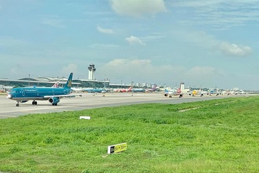 Gia tăng gây rối  hàng không: Phương tiện thời thượng, ứng xử tiểu nông