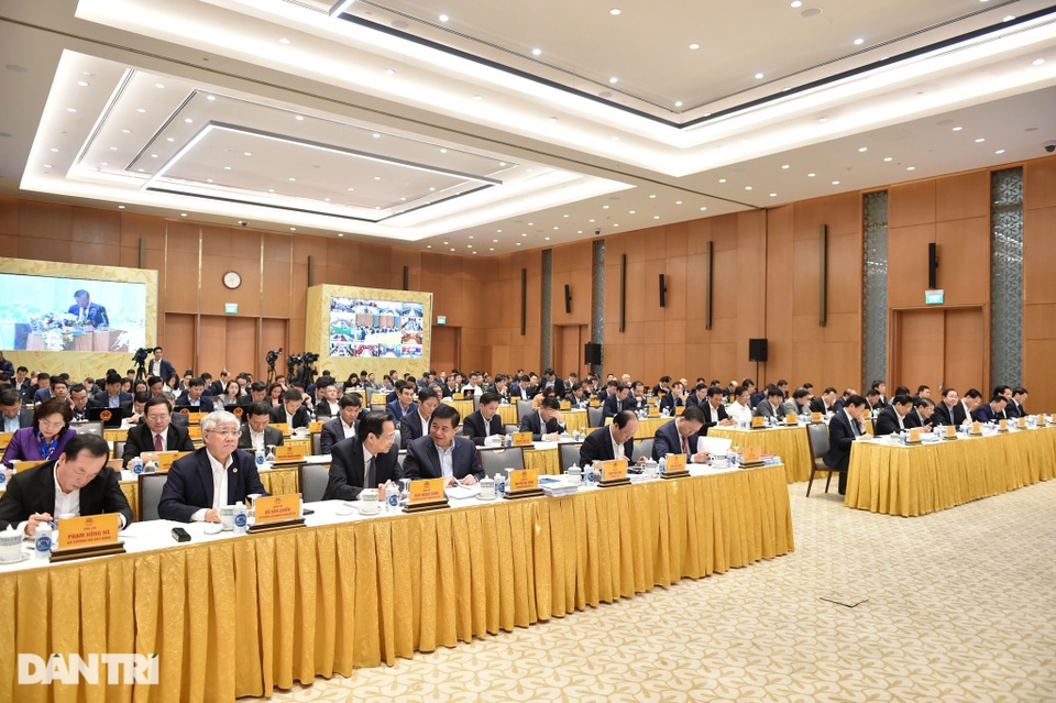Bộ trưởng Đào Ngọc Dung: Niềm tin của người dân về an sinh xã hội là vô giá - 2 Bộ trưởng Đào Ngọc Dung: Niềm tin của người dân về an sinh xã hội là vô giá - 2