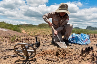 Những phụ nữ "đi săn tử thần" trên "đất lửa" Quảng Trị