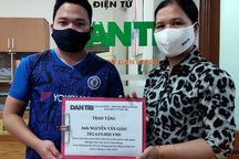 Bạn đọc Dân trí giúp đỡ cậu bé bị bệnh bạch cầu hơn 282 triệu đồng