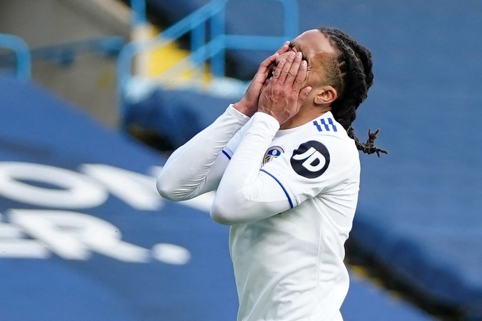 Leeds 0-0 Man Utd: Công cùn gặp thủ rắn - 4