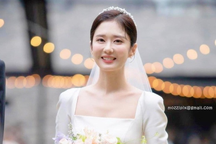 Cuộc sống hôn nhân mật ngọt của "cô dâu tuổi 41" Jang Nara