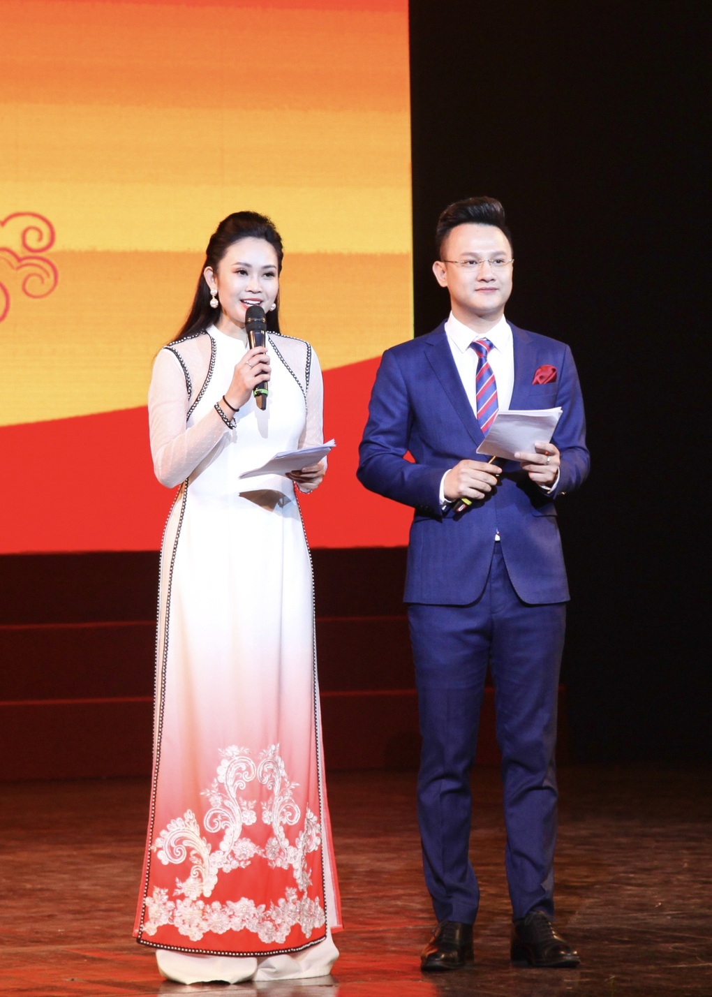 MC Đại Dương VTV tiết lộ bất ngờ về thu nhập và bị đồng nghiệp chơi xấu - 2 MC Đại Dương VTV tiết lộ bất ngờ về thu nhập và bị đồng nghiệp chơi xấu - 2