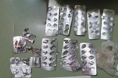 Vợ chồng mua thuốc ngủ, thuê phòng trọ để cả nhà tự tử, 3 người tử vong